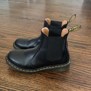 Dr Martens’ Chelsea Boot 2976